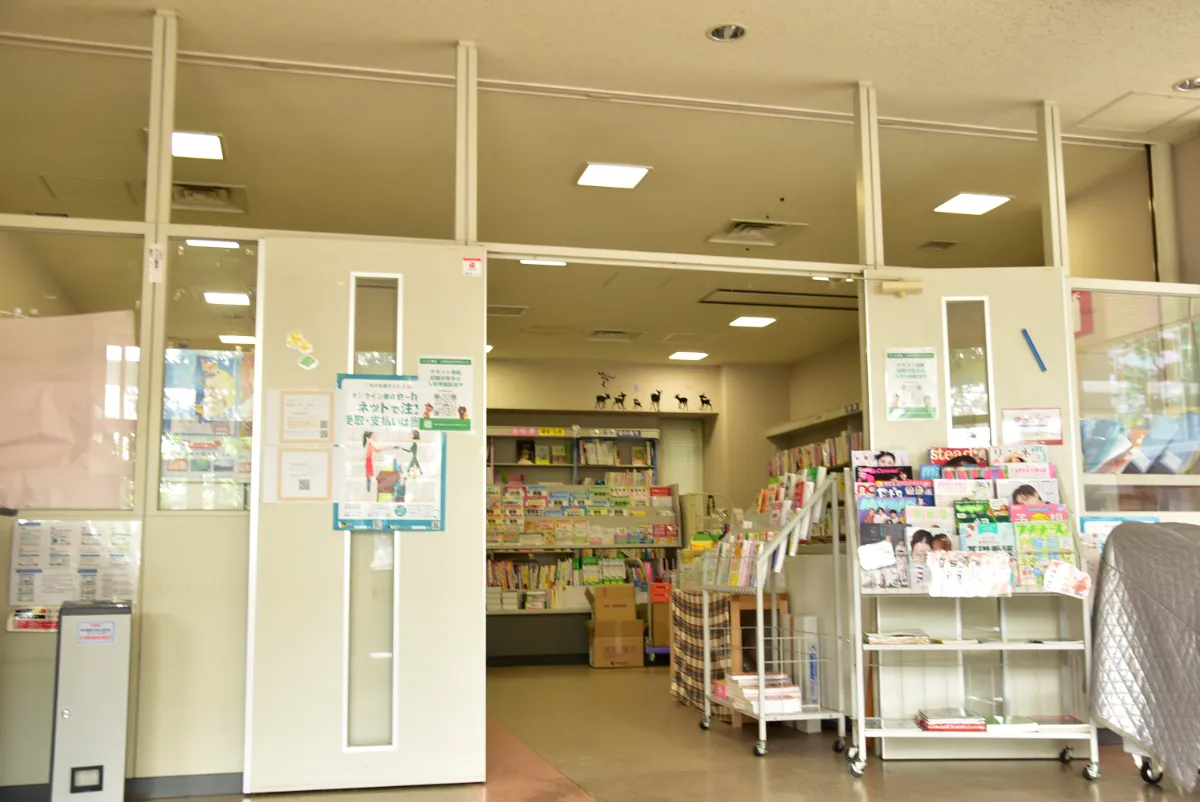 バンビ書店の店内